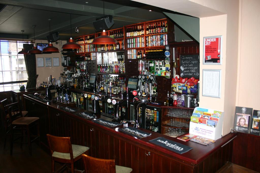 The Vaults Hotel Shrewsbury Exterior foto